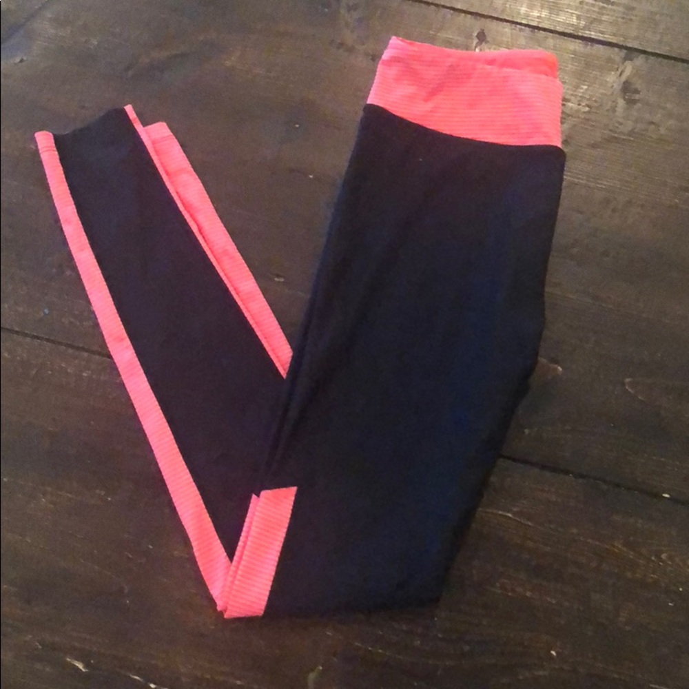 Under Armor compression leggings